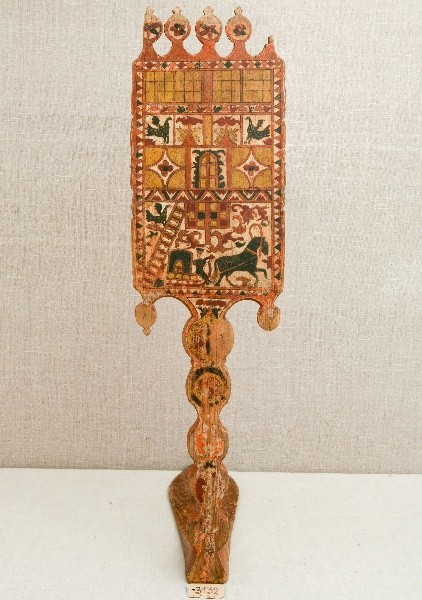 Прялка с Северодвинской росписью, XIX в., Вологодская губ., Сольвычегодский уезд, Верхнетоемская волость