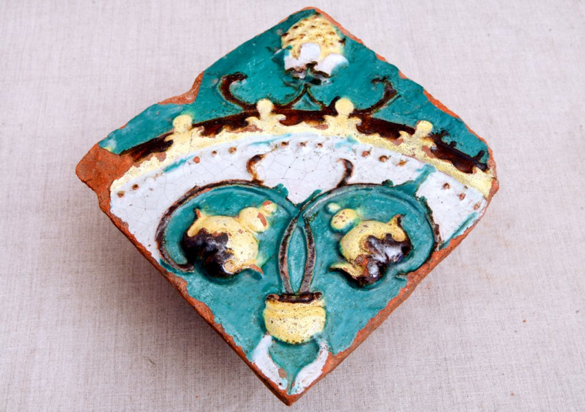 Изразец, Вторая половина XVIII в., Вологодская губерния, Великоустюжский уезд, г. Великий Устюг