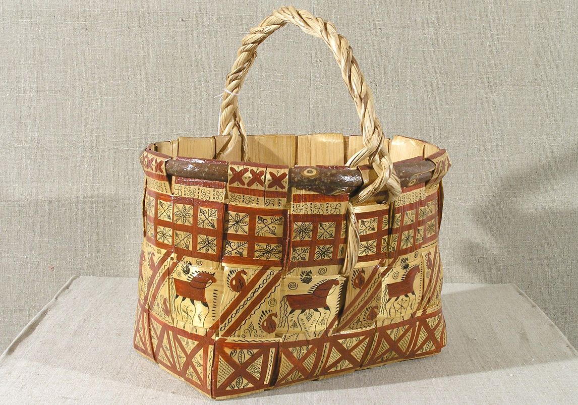 Корзина из дранки с мезенской росписью, 1995 г., Архангельская область, Пинежский район, село Карпогоры