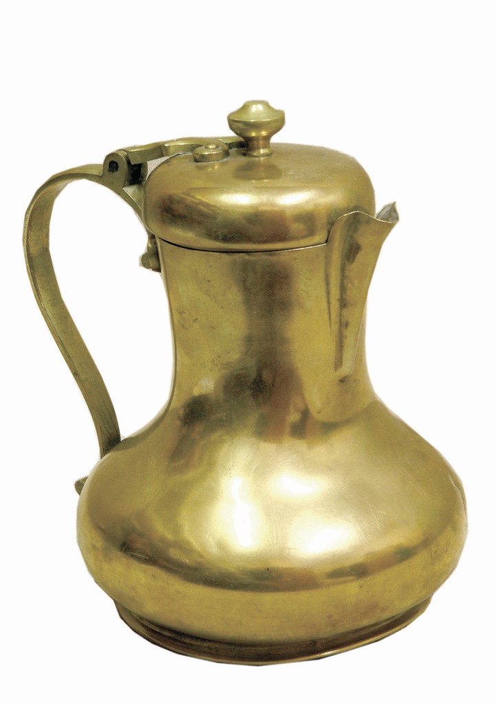 Кофейник с крышкой, Начало ХХ в., Россия, г. Москва. Фабрика "Аленчиковъ и Зиминъ"