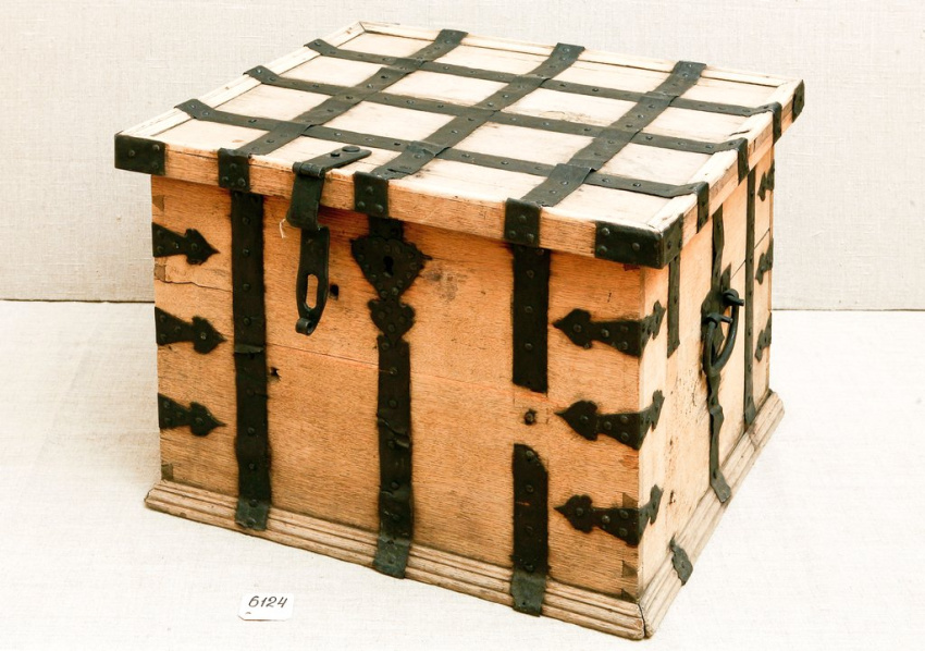 Сундук холмогорский, ХVIII в., Архангельская губ., Холмогорский уезд