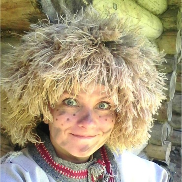 На фотографии крупным планом изображено лицо Домового